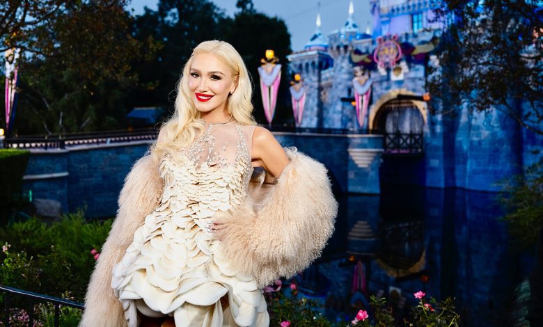 Gwen Stefani performs at 2025 Disney Parks Magical Christmas Day Parade.