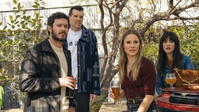 (L to R) Adam Brody as Noah, Timothy Simons as Sasha, Kristen Bell as Joanne, Jackie Tohn as Esther in episode 209 of Nobody Wants This.