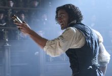 Oscar Isaac as Victor Frankenstein in Frankenstein directed by Guillermo del Toro.