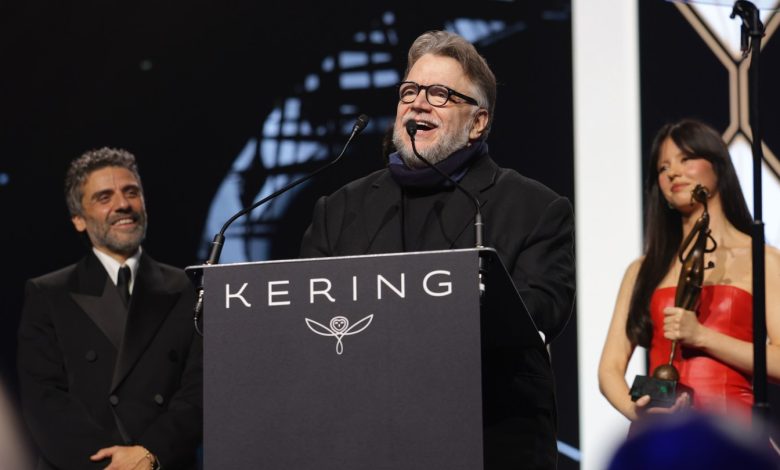 Oscar Isaac, Guillermo del Toro and Jacob Elordi accept the Visionary Award onstage during the 37th Annual Palm Springs International Film Awards at Palm Springs Convention Center on January 03, 2026 in Palm Springs, California.