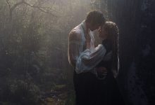 (L-r) Jacob Elordi as Heathcliff and Margot Robbie as Catherine Earnshaw in Wuthering Heights