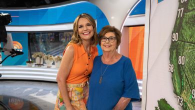 Savannah Guthrie and mother Nancy Guthrie.