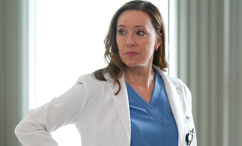 Molly Parker in Doc season 2