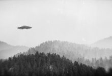 3D render in the style of a vintage photograph of a flying saucer