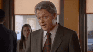 Seth MacFarlane Used AI to Turn Himself Into a Creepily Realistic Bill Clinton