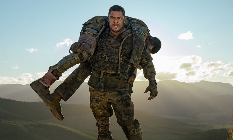 (L-R) Alan Ritchson as 81 and Stephan James as 7 in War Machine.