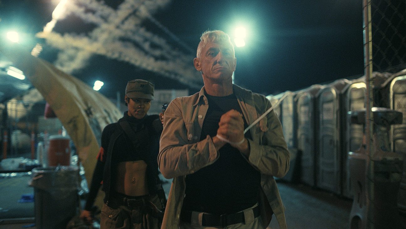 Teyana Taylor and Sean Penn in One Battle After Another